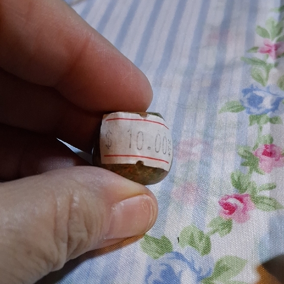 Elegant Stone Apple and Acorn Set - Picture 2 of 2